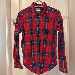 American Eagle Outfitters Red & Navy Plaid Button-Down Shirt